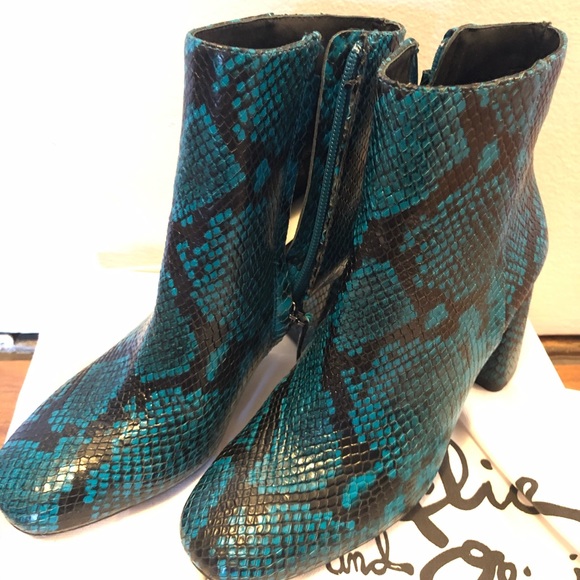 Alice + Olivia -Dobrey Snake-Print Zip Booties 35 - Picture 2 of 5